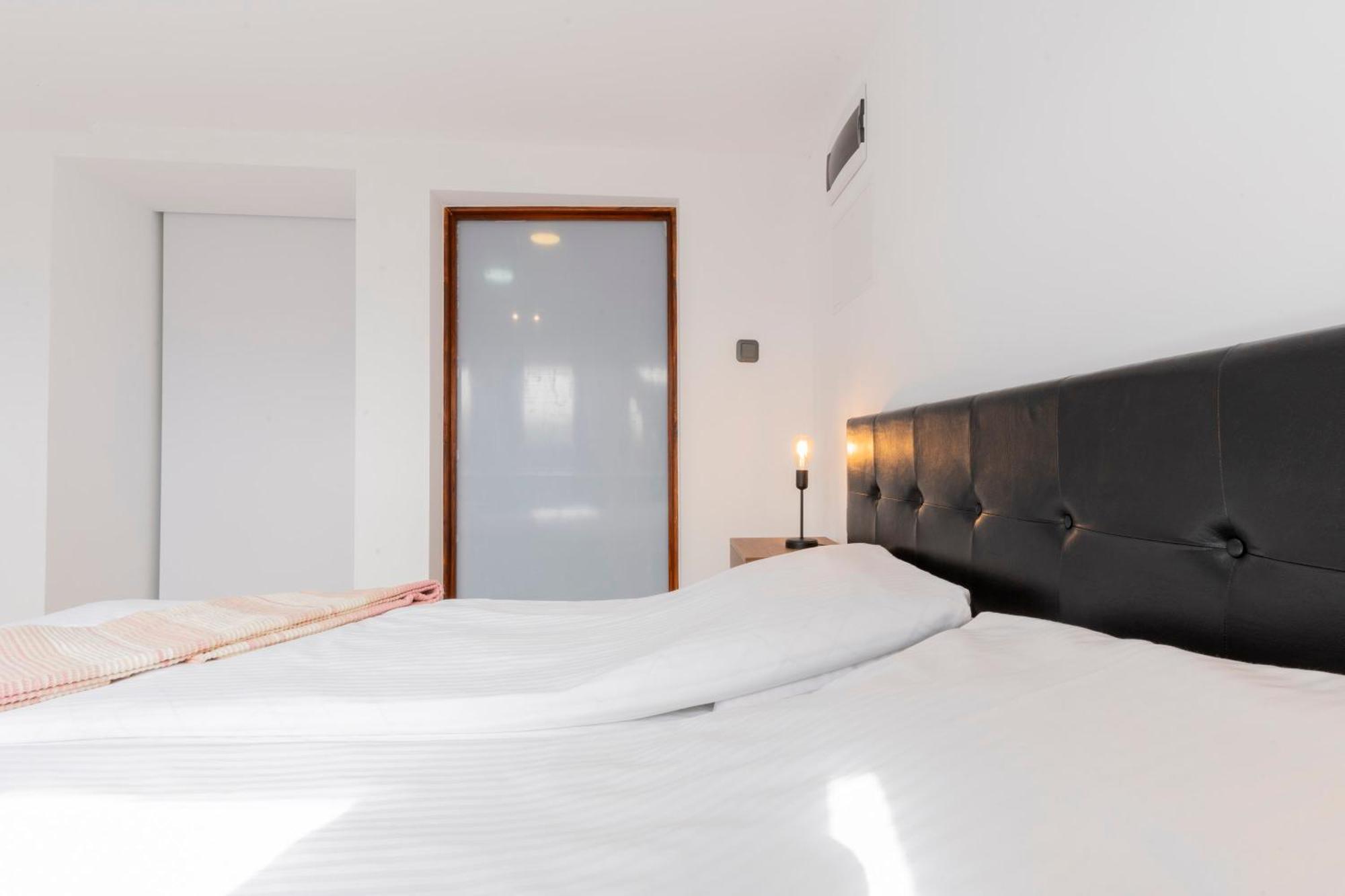 Bobevata Guest House - Floor 1 - Stunning View Old Town ヴェリコ・タルノヴォ エクステリア 写真